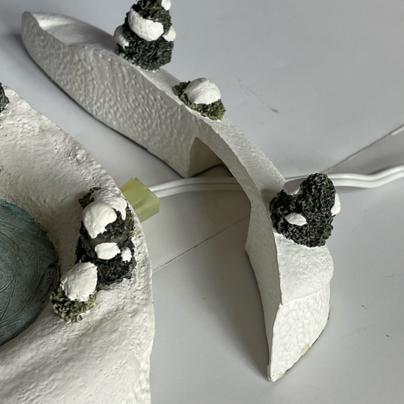 Illuminations Alpine Christmas The Commons Transformer End Caps John Hime 1995 - Picture 4 of 11